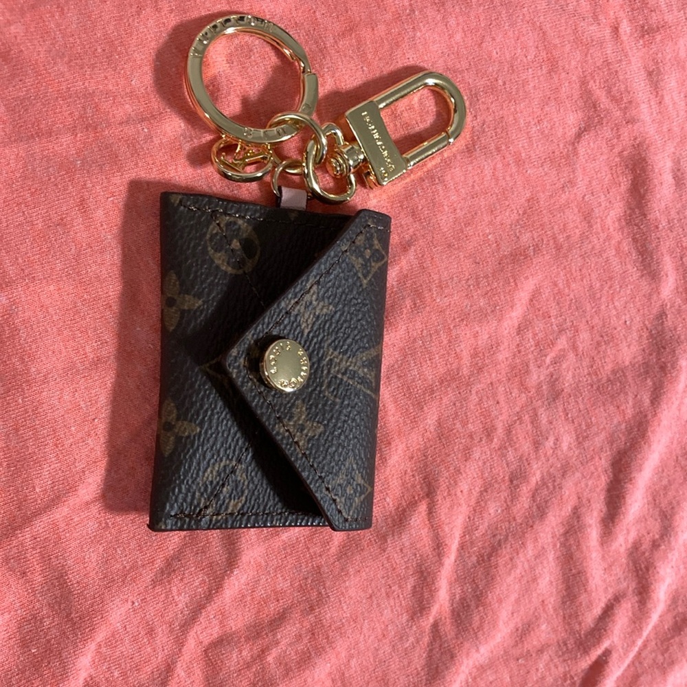 Purse accessories